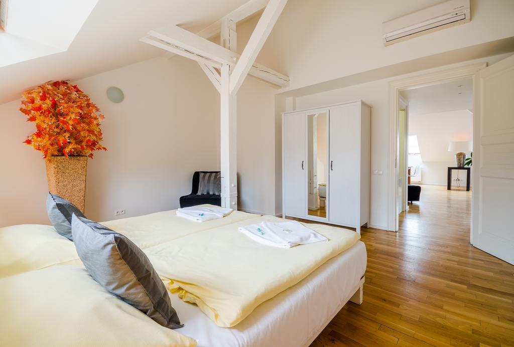 Historic Centre Apartments I Praga Quarto foto